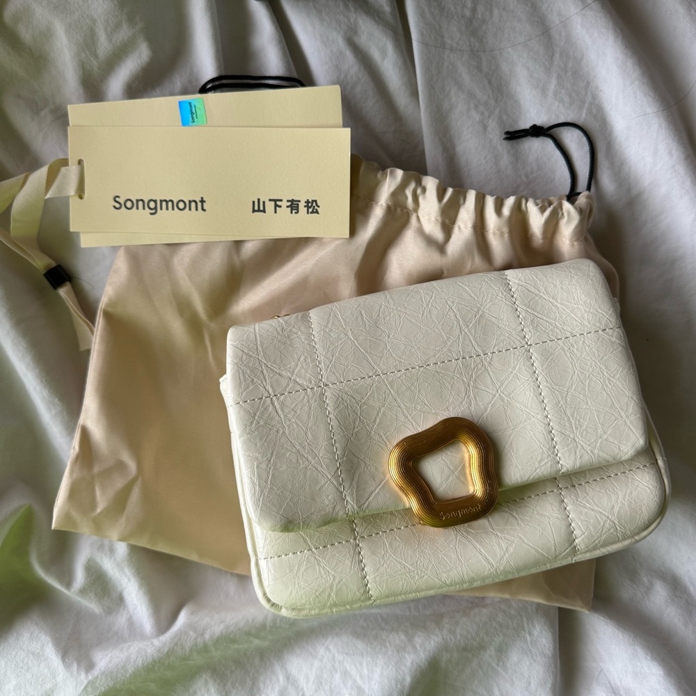 NEW Songmont small chocolate bag - white